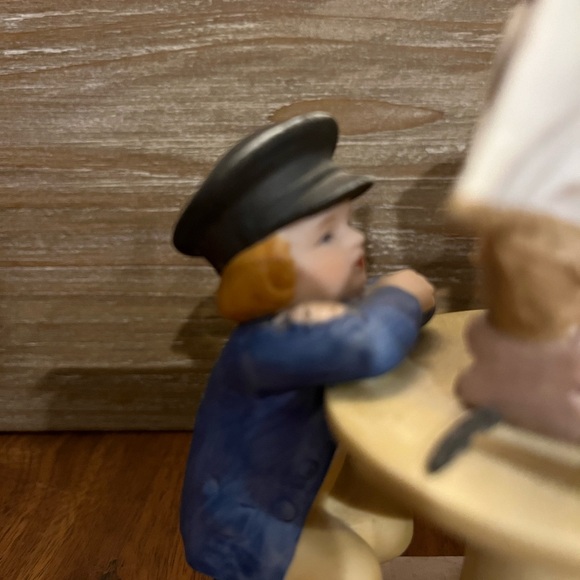 Norman Rockwell "The Shipmaker" Collectors Club Figurine - Picture 6 of 9